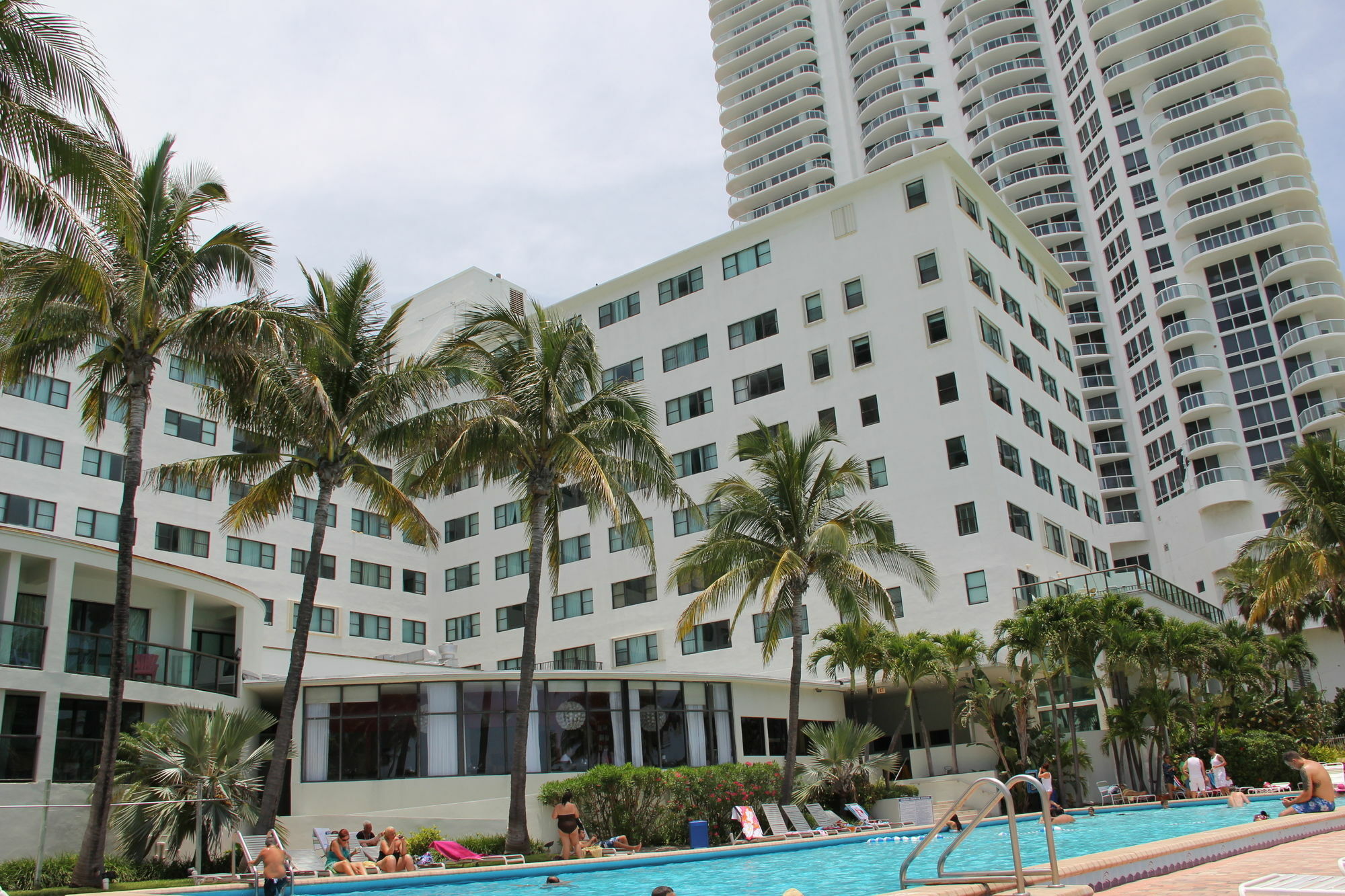 Private Apartments At The Casablanca Miami Beach Ngoại thất bức ảnh